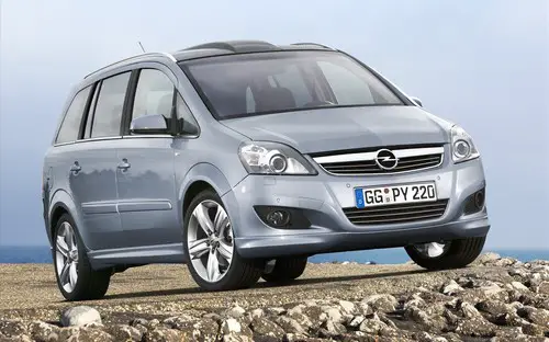Confronto Volkswagen Touran E Opel Zafira Cos E Meglio