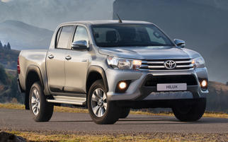  Hilux Double Cab VIII (lifting 2017)  2017